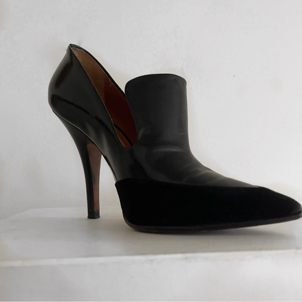 Celine size 6 black heels